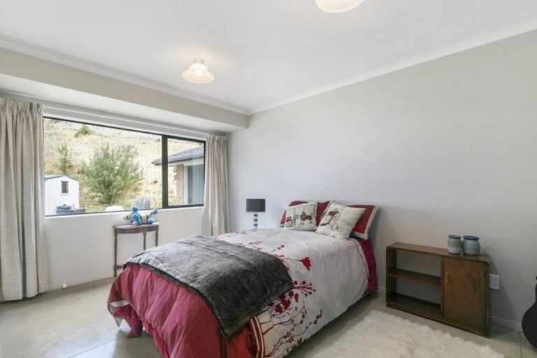 Photo of property in 91b Kakariki Way, Whitemans Valley, Upper Hutt, 5371
