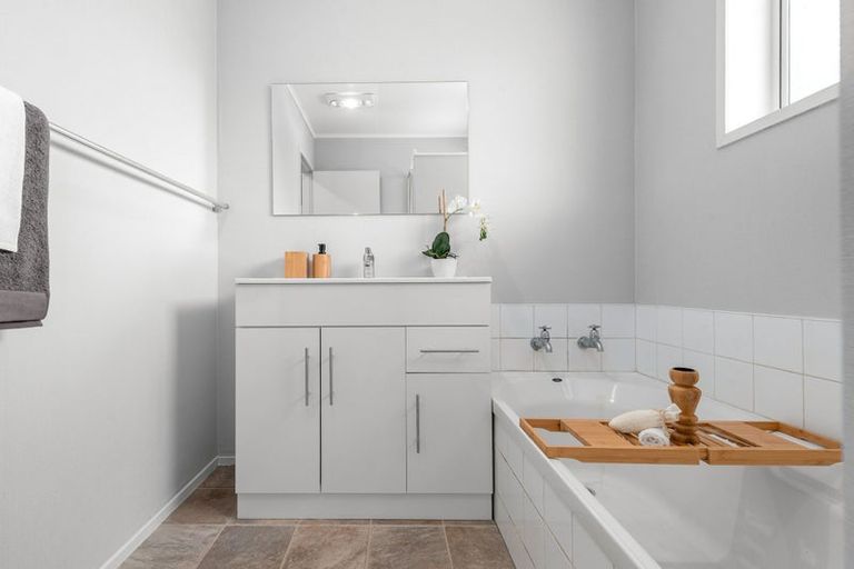 Photo of property in 37 Exeter Street, Glenview, Hamilton, 3206