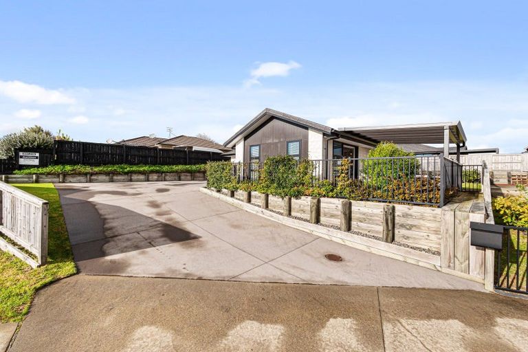 Photo of property in 8 Gaynor Way, Te Puke, 3119