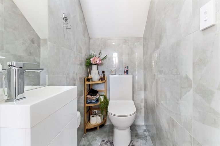 Photo of property in 4d Carolyn Street, Manukau, Auckland, 2025