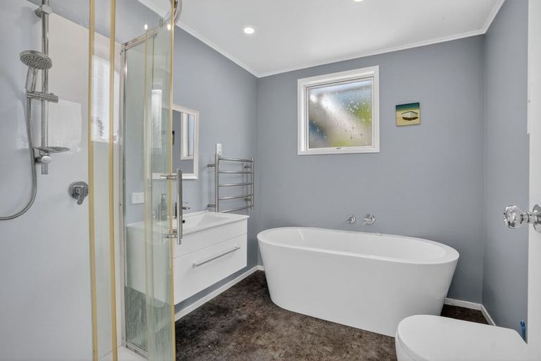 Photo of property in 11 Kendale Drive, Leigh, 0985