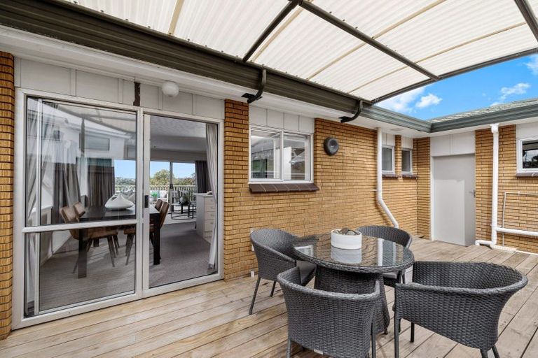 Photo of property in 12a Tower Hill, Stanmore Bay, Whangaparaoa, 0930