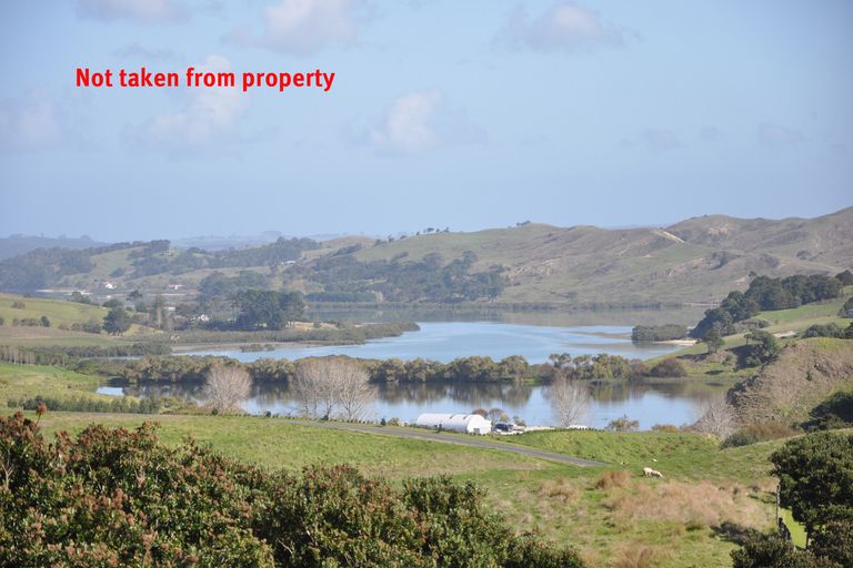Photo of property in 189 Takahoa Drive, Kaiwaka, 0573