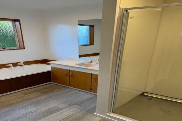 Photo of property in 2a Riverlaw Terrace, Saint Martins, Christchurch, 8022