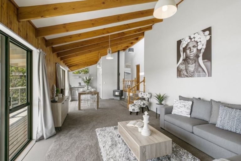 Photo of property in 25 Endeavour Avenue, Welcome Bay, Tauranga, 3112