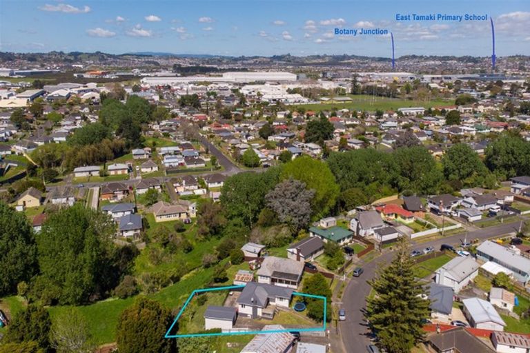 Photo of property in 8 Williams Crescent, Otara, Auckland, 2023