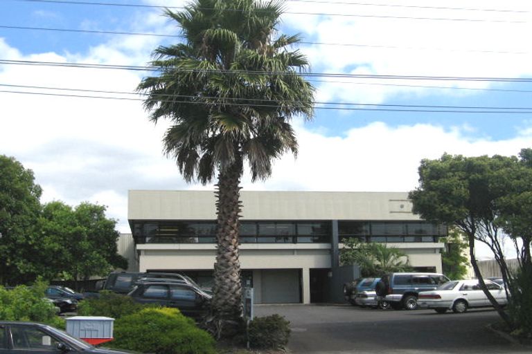 Photo of property in 4/86 Portage Road, New Lynn, Auckland, 0600