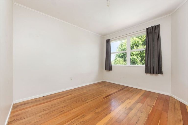 Photo of property in 53 Chorley Avenue, Massey, Auckland, 0614