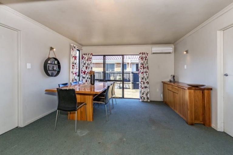 Photo of property in 10 Brixton Street, Islington, Christchurch, 8042