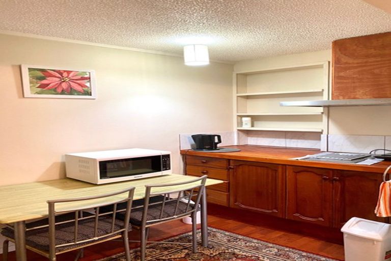 Photo of property in 62 Park Road, Glenfield, Auckland, 0629