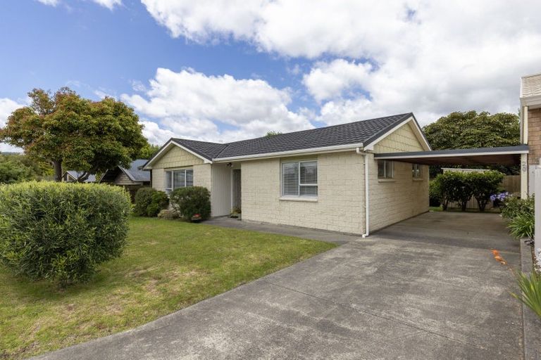 Photo of property in 20 Menin Road, Raumati South, Paraparaumu, 5032