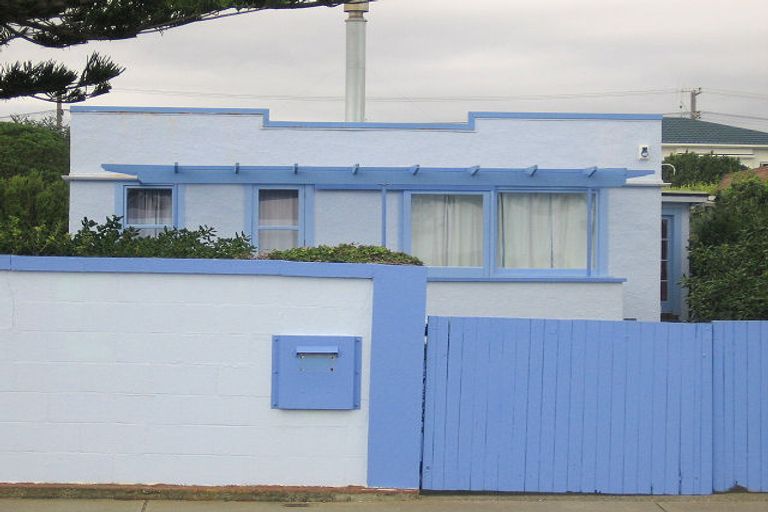 Photo of property in 79 Marine Parade, Paraparaumu Beach, Paraparaumu, 5032