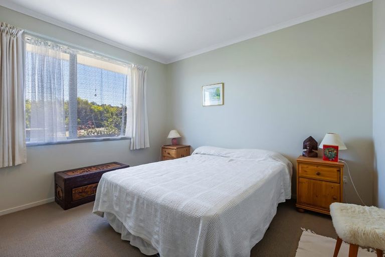 Photo of property in 4 Protea Drive, Cable Bay, 0420