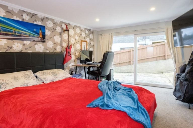 Photo of property in 52 Elwyn Crescent, Green Island, Dunedin, 9018