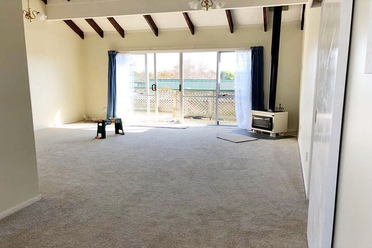 Photo of property in 28 Cranberry Place, Bucklands Beach, Auckland, 2012