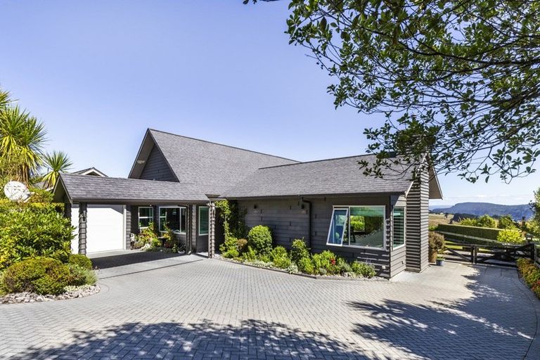 Photo of property in 107 Hill View Drive, Acacia Bay, Taupo, 3385