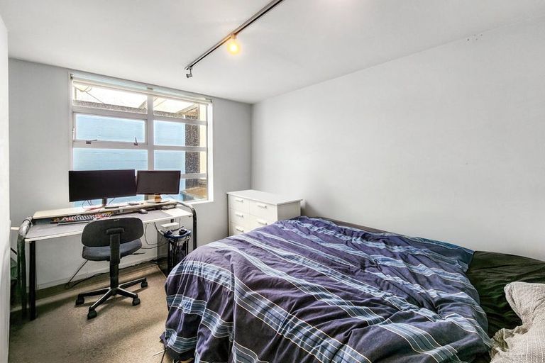 Photo of property in Vespa Apartments, 505/20 Hanson Street, Mount Cook, Wellington, 6021