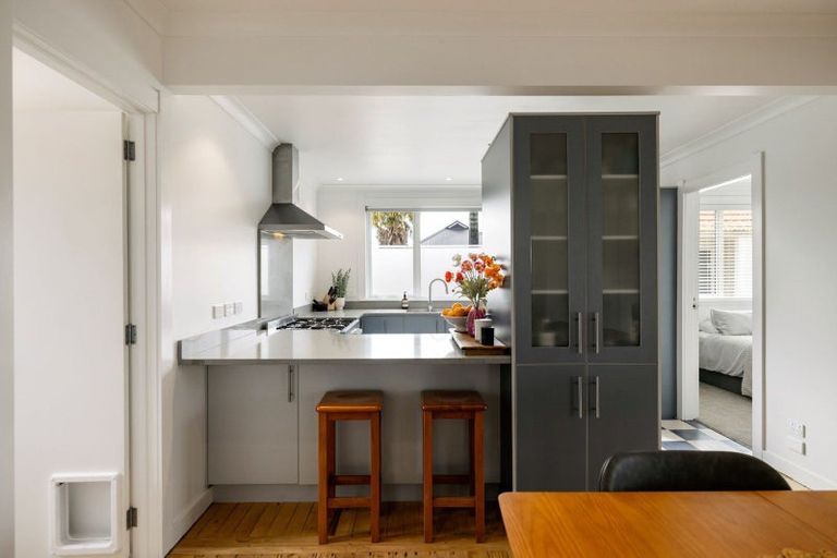 Photo of property in 16 Robinson Street, Cambridge, 3434