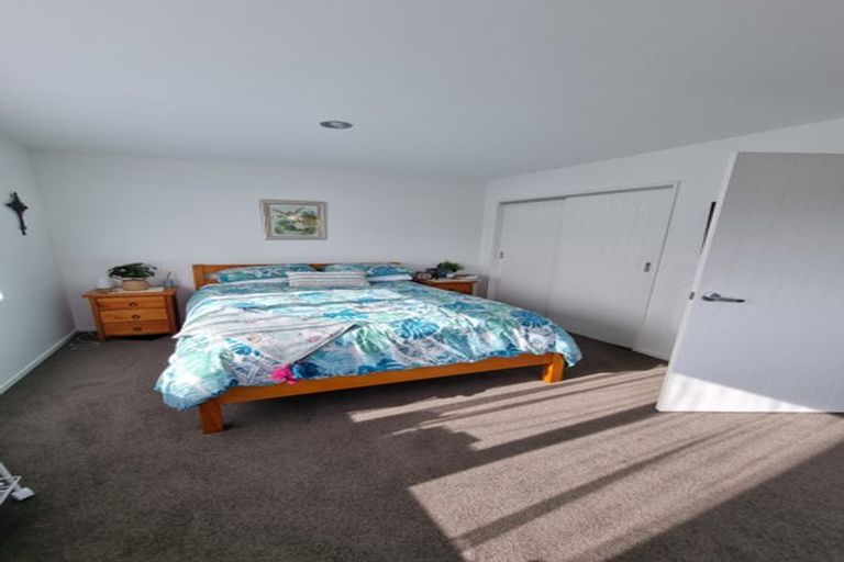 Photo of property in 12 Vino Cina Heights, Ranui, Auckland, 0612