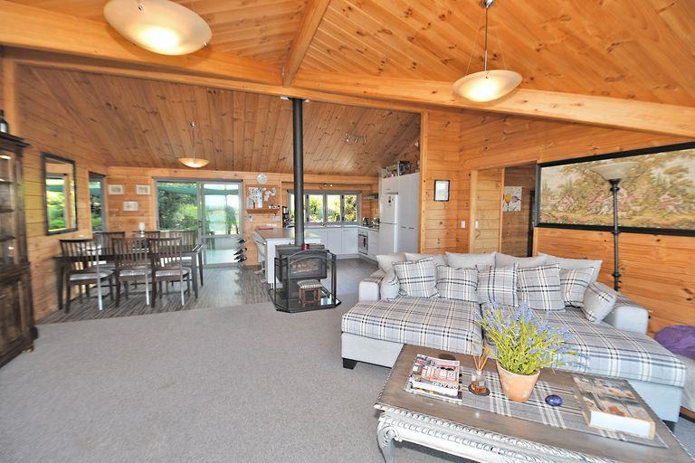 Photo of property in 189 Takahoa Drive, Kaiwaka, 0573