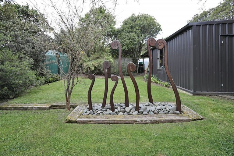 Photo of property in 36 Watt Road, Otatara, Invercargill, 9879