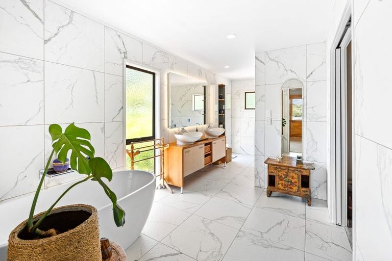 Photo of property in 2396 Whangarei Heads Road, Whangarei Heads, 0174