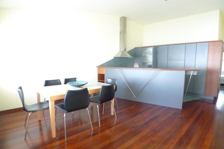 Photo of property in Sirocco Apartments, 811/8 Church Street, Wellington Central, Wellington, 6011