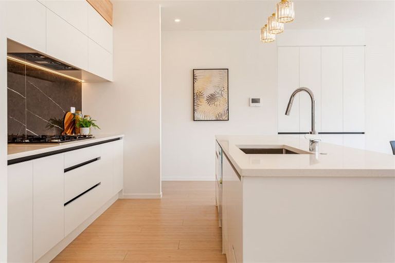 Photo of property in 10 Cutfield Lane, Kumeu, 0810