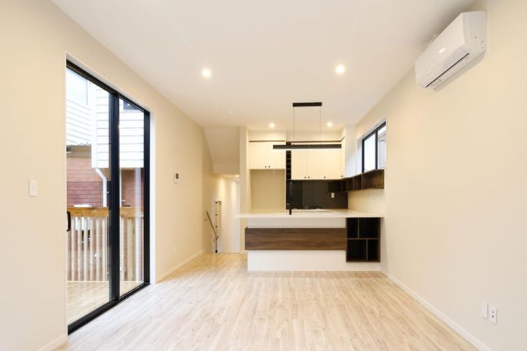 Photo of property in 43 Mita Road, Silverdale, 0932