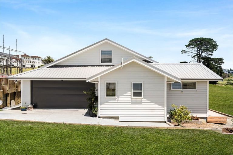 Photo of property in 32 Ta Moko Drive, Gulf Harbour, 0930