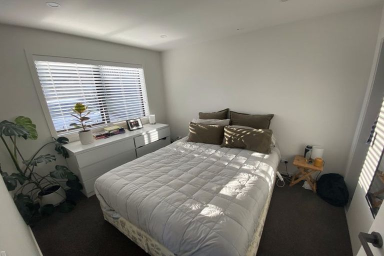 Photo of property in 35 Silver Street, Lower Shotover, Queenstown, 9304