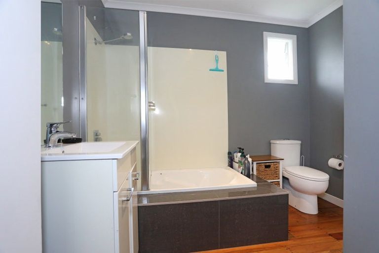 Photo of property in 12 Pharazyn Street, Feilding, 4702