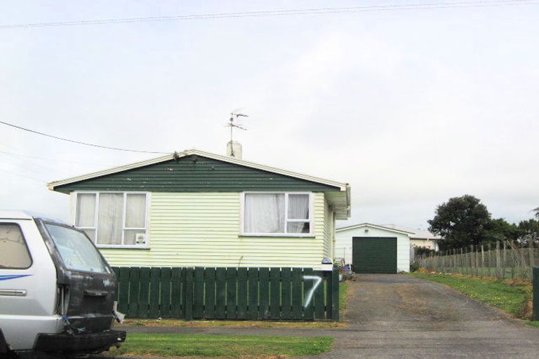 Photo of property in 7 Hume Street, Waitara, 4320