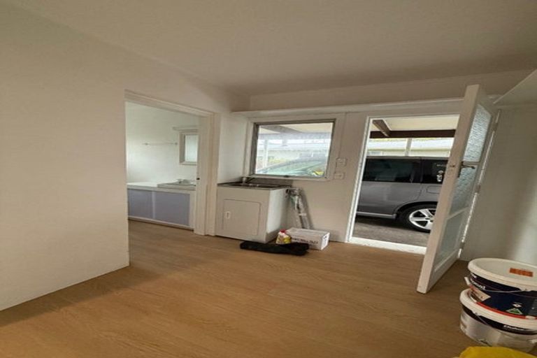 Photo of property in 34 Titoki Street, Te Atatu Peninsula, Auckland, 0610