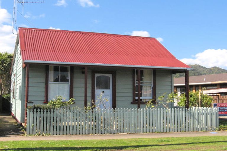 Photo of property in 106 Davy Street, Thames, 3500