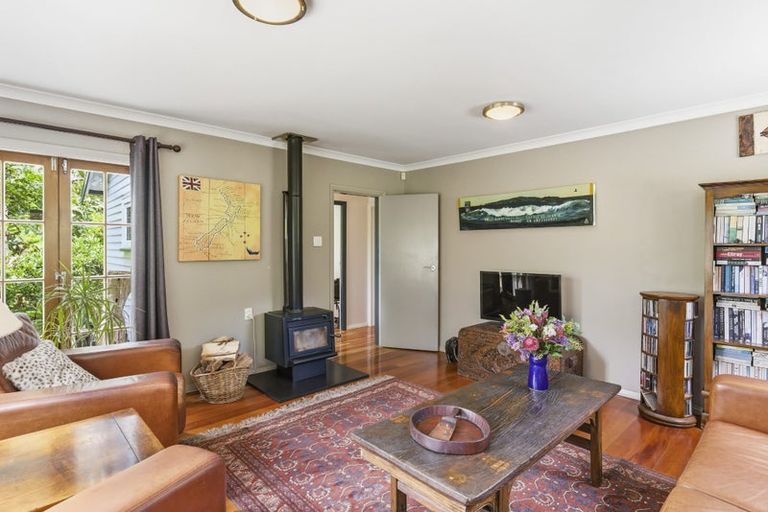 Photo of property in 5a Paneta Street, Paekakariki, 5034