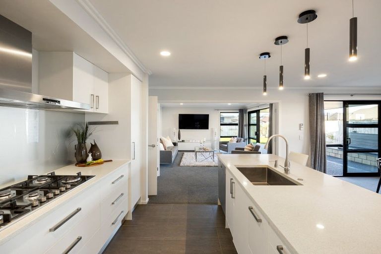 Photo of property in 18 Teatree Close, Huntington, Hamilton, 3210