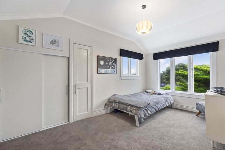 Photo of property in 11 Mantell Street, Seatoun, Wellington, 6022