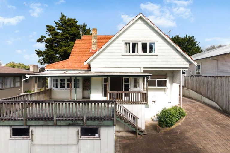 Photo of property in 128 River Road, Hamilton East, Hamilton, 3216