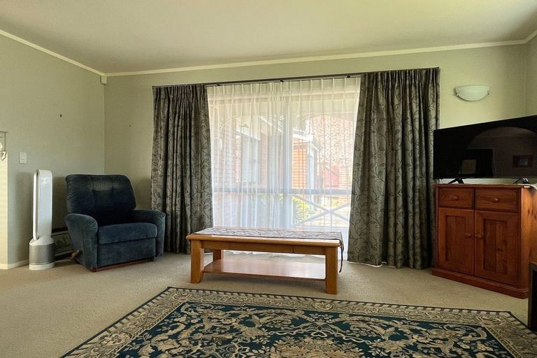 Photo of property in 1/15 Waterloo Road, Milford, Auckland, 0620