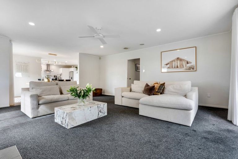 Photo of property in 341a Ostrich Farm Road, Pukekohe, 2679