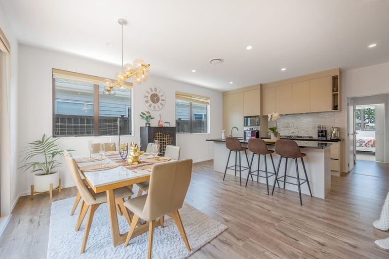 Photo of property in 7 Ropere Street, Kumeu, 0810