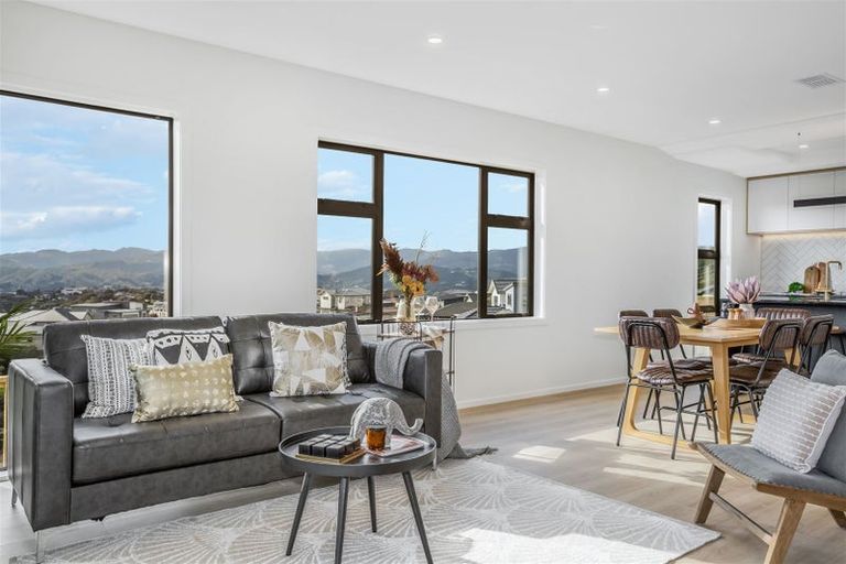 Photo of property in 170b Navigation Drive, Whitby, Porirua, 5024