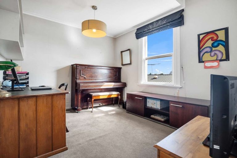 Photo of property in 97 Queen Street, Waiuku, 2123