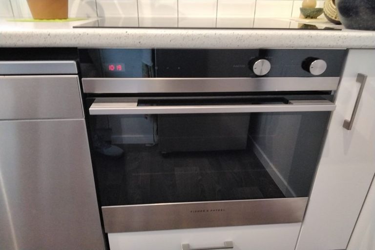 Photo of property in 1/21 Bloomfield Terrace, Hutt Central, Lower Hutt, 5010