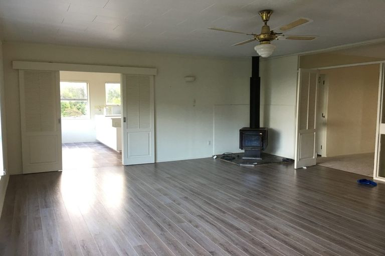 Photo of property in 96 Mountbatten Avenue, Hillcrest, Auckland, 0627