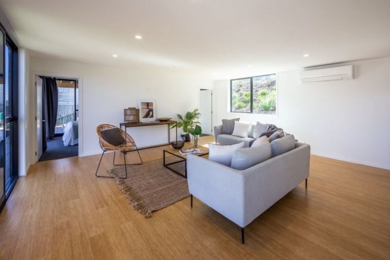 Photo of property in 8 Jahan Lane, Cashmere, Christchurch, 8022