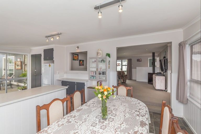 Photo of property in 5 Muapoko Street, Himatangi Beach, Foxton, 4891