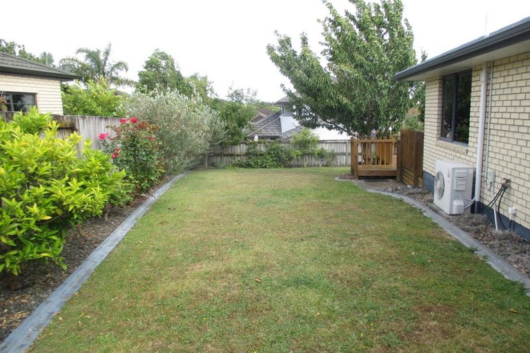 Photo of property in 96 Rototuna Road, Rototuna, Hamilton, 3210