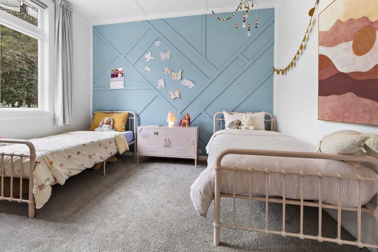 Photo of property in 265 Muritai Road, Eastbourne, Lower Hutt, 5013